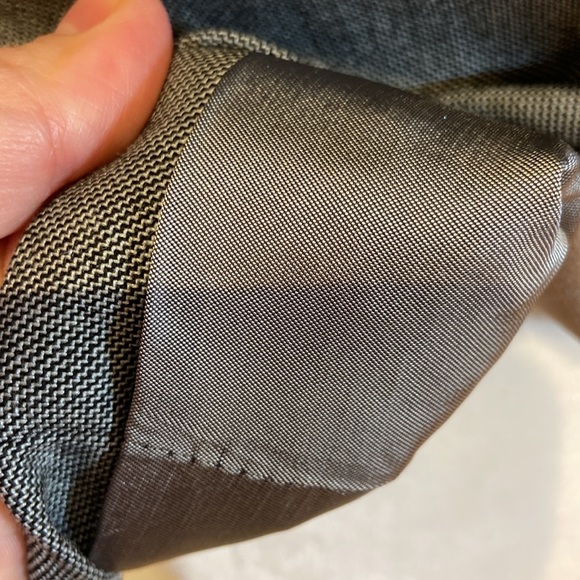 TAHARI | Size 12 | grey top - Picture 6 of 10